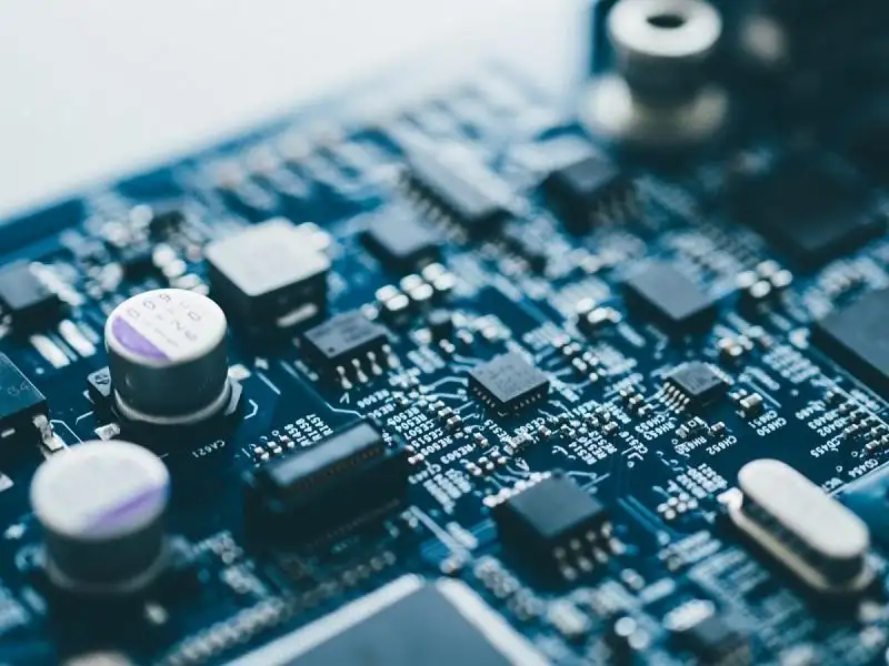 Vật liệu là yếu tố quan trọng quyết định độ bền, khả năng dẫn điện và hiệu suất của bảng vi mạch điện tử