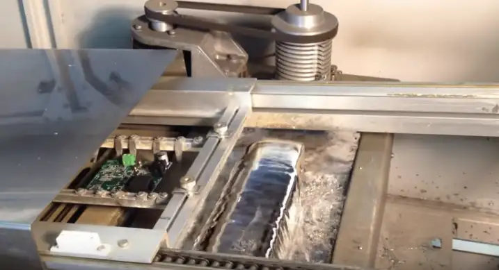 Công nghệ hàn sóng (Wave Soldering)