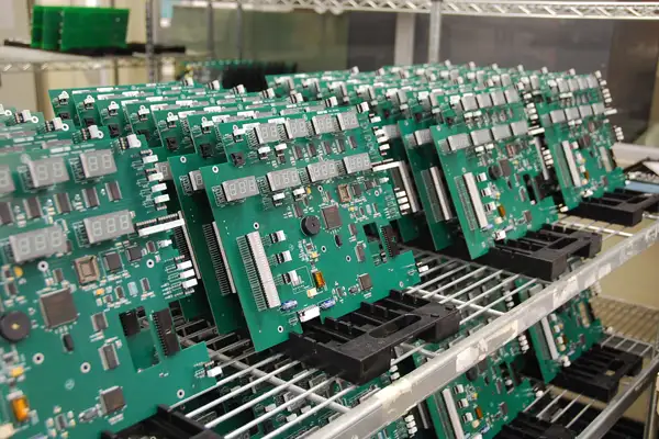 Năng lực sản xuất là yếu tố cốt lõi khi đánh giá dịch vụ gia công PCBA