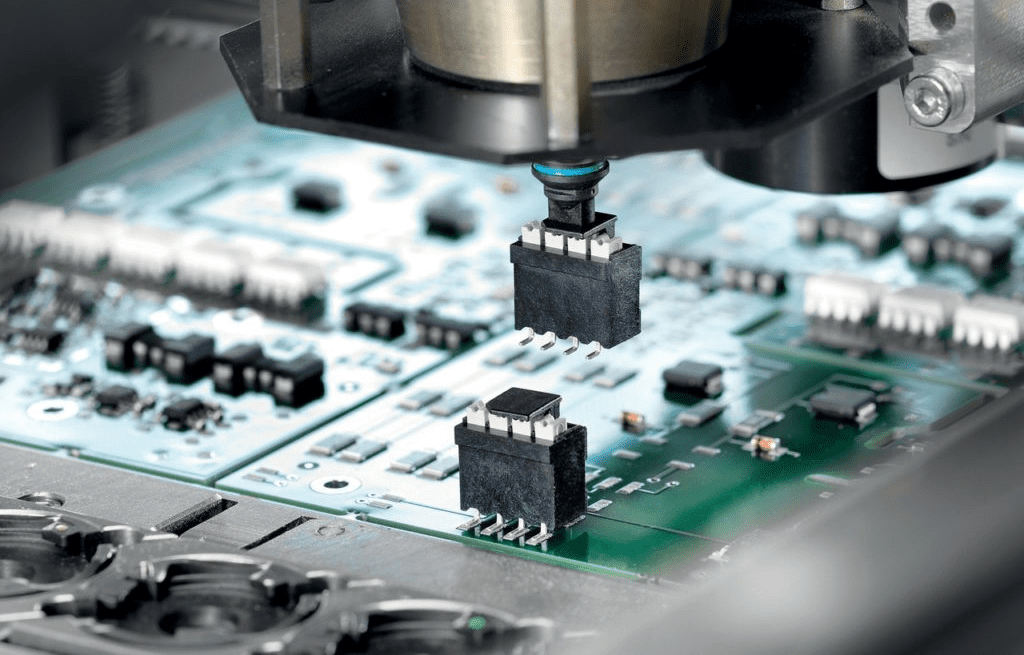 SMT là công nghệ cốt lõi trong gia công lắp ráp thiết bị điện tử
