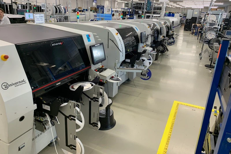 Công nghệ và thiết bị sử dụng trong nhà máy gia công SMT