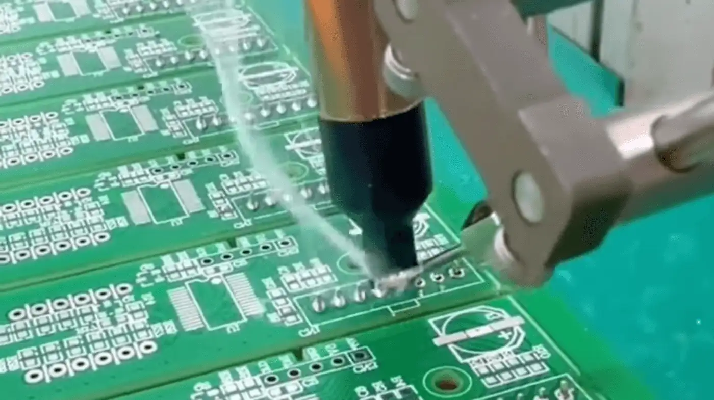 Kiểm tra chất lượng PCB theo tiêu chuẩn ISO và IPC