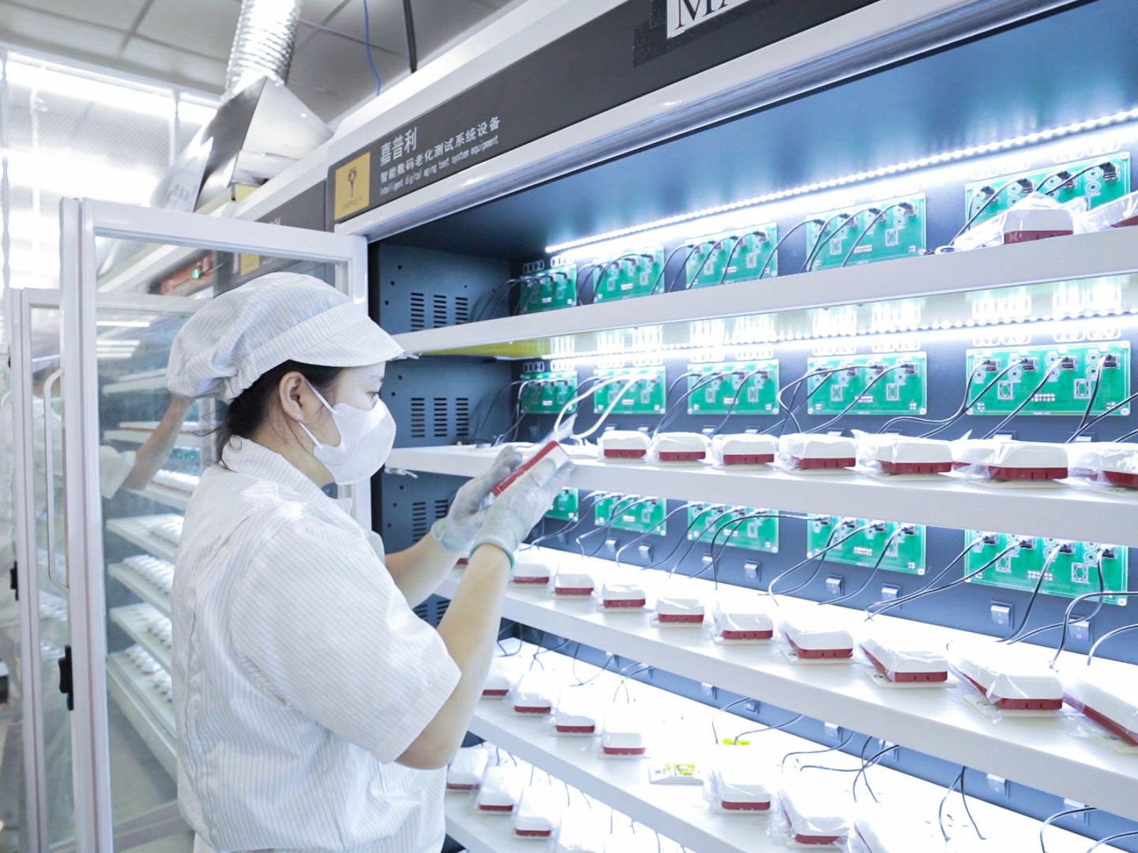 How to Balance Risk and Cost in Offshore Manufacturing Decisions