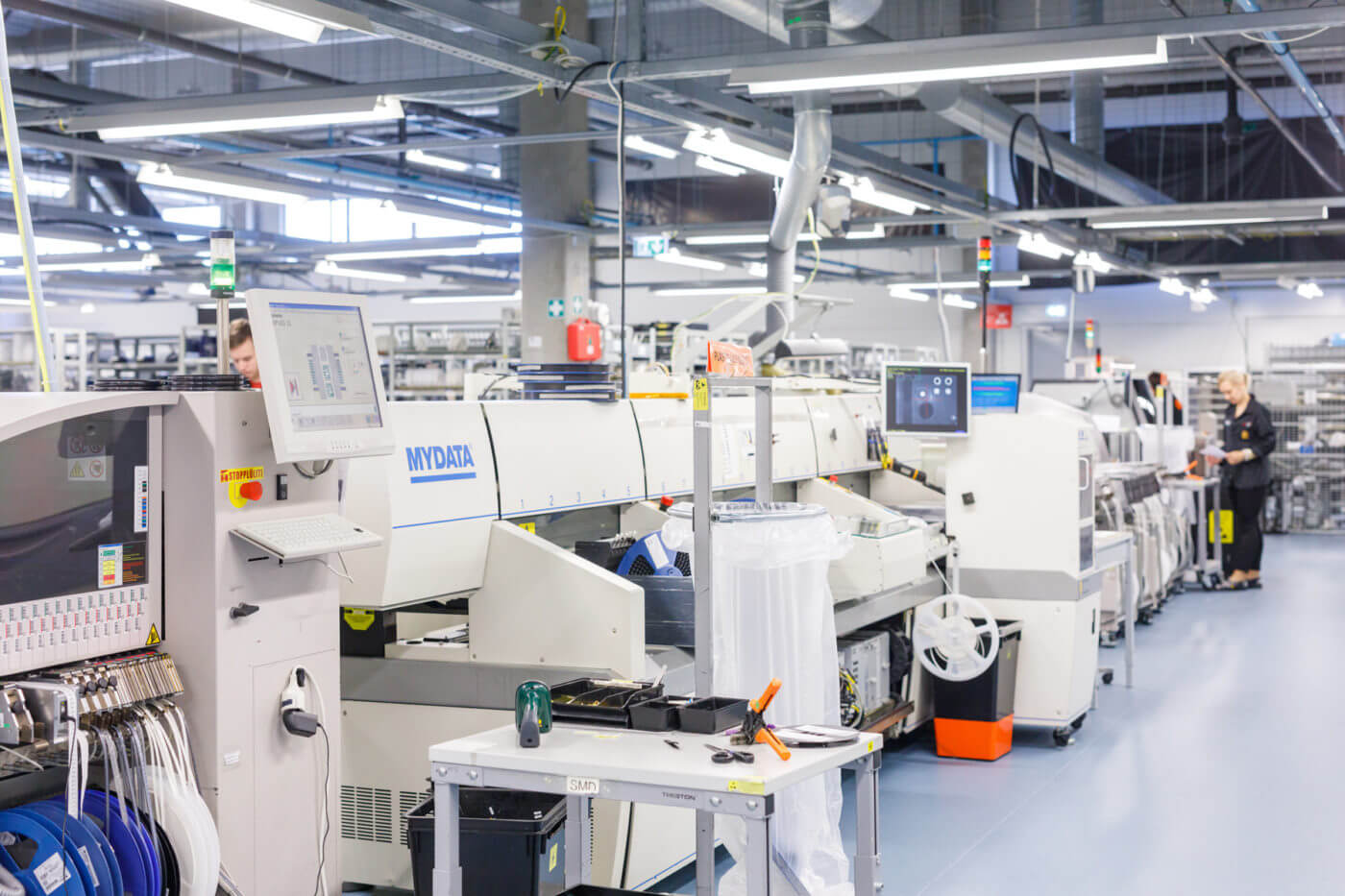 Why Choosing the Right PCB Assembly Manufacturer Matters