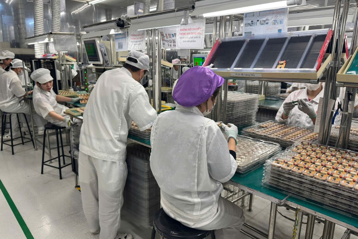 Hidden Costs in PCB Prototyping (Most Buyers Overlook)