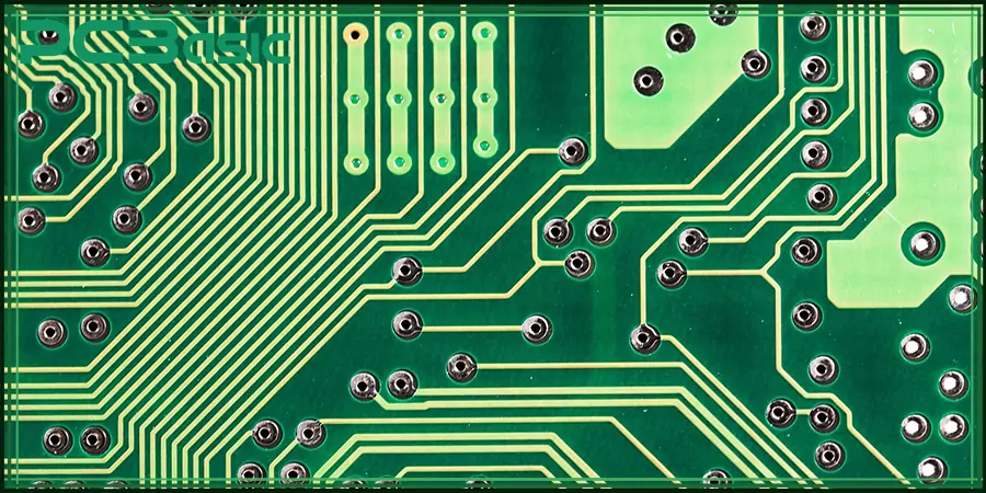 Trên PCB có các đường mạch dẫn điện được in sẵn, giúp truyền tín hiệu và điện năng giữa các linh kiện