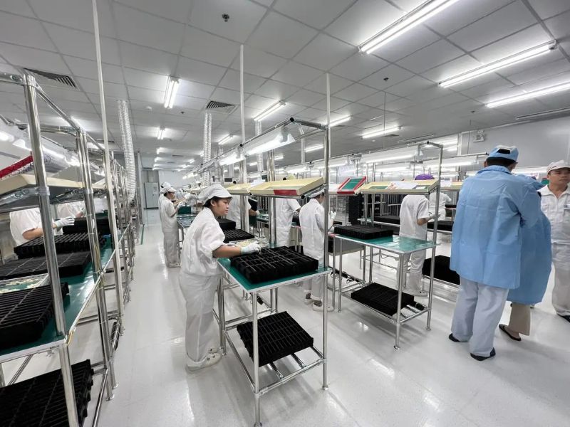 PCBA manufacturing at SHDC company