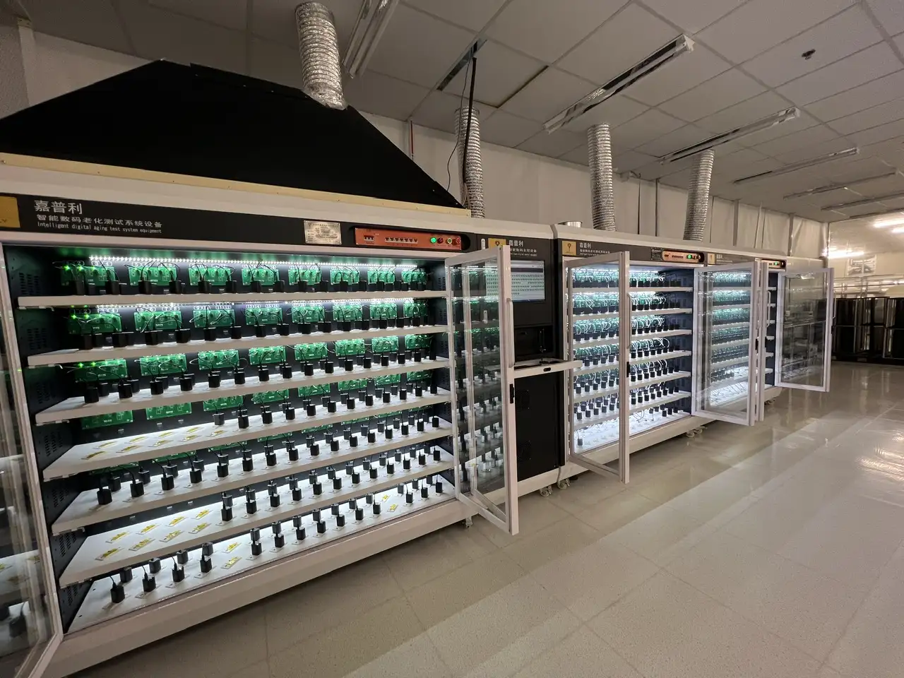 Hệ thống dây chuyền tự động hóa tại nhà máy sản xuất SMT