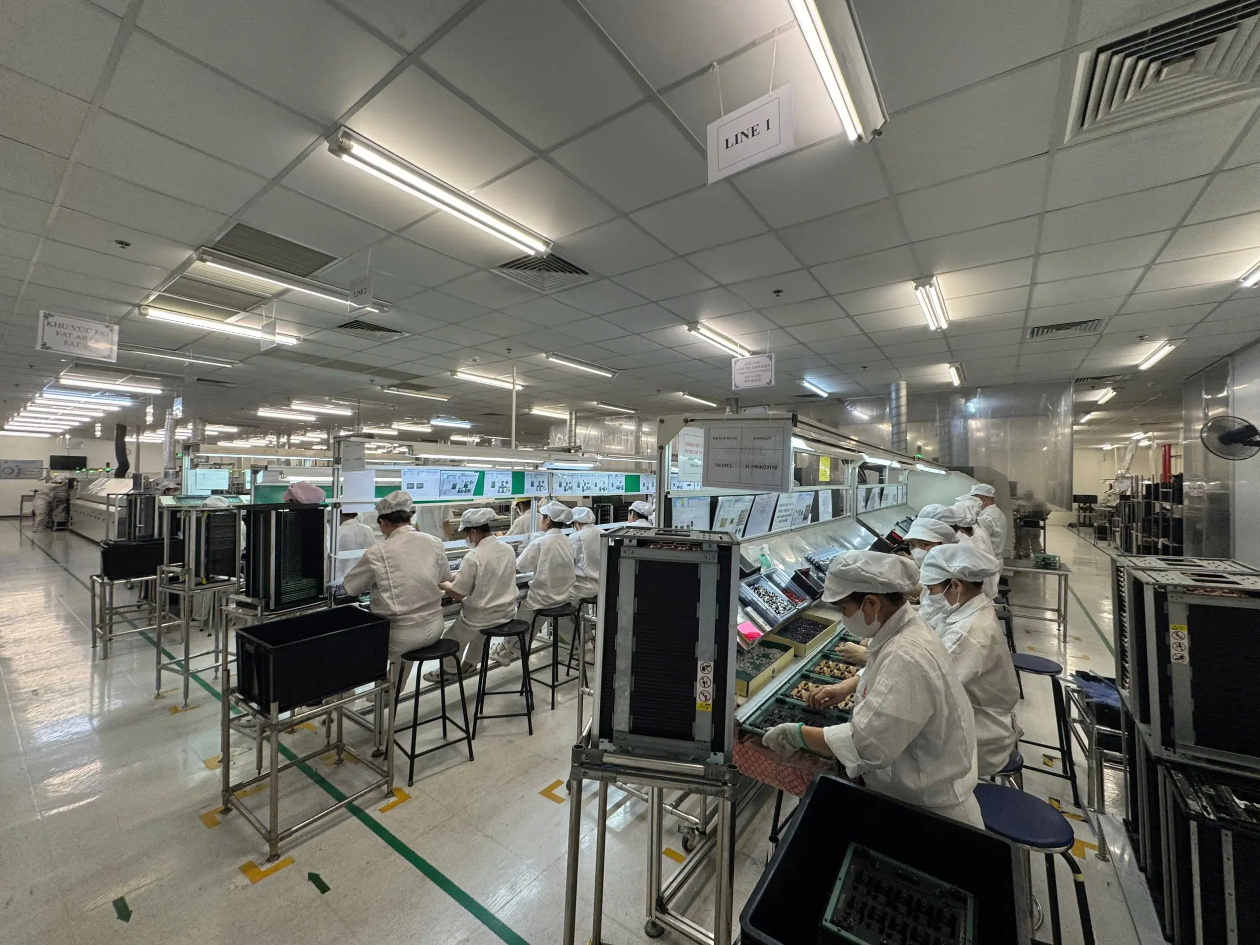 sản xuất PCBA tại nhà máy SMT của công ty điện tử SHDC