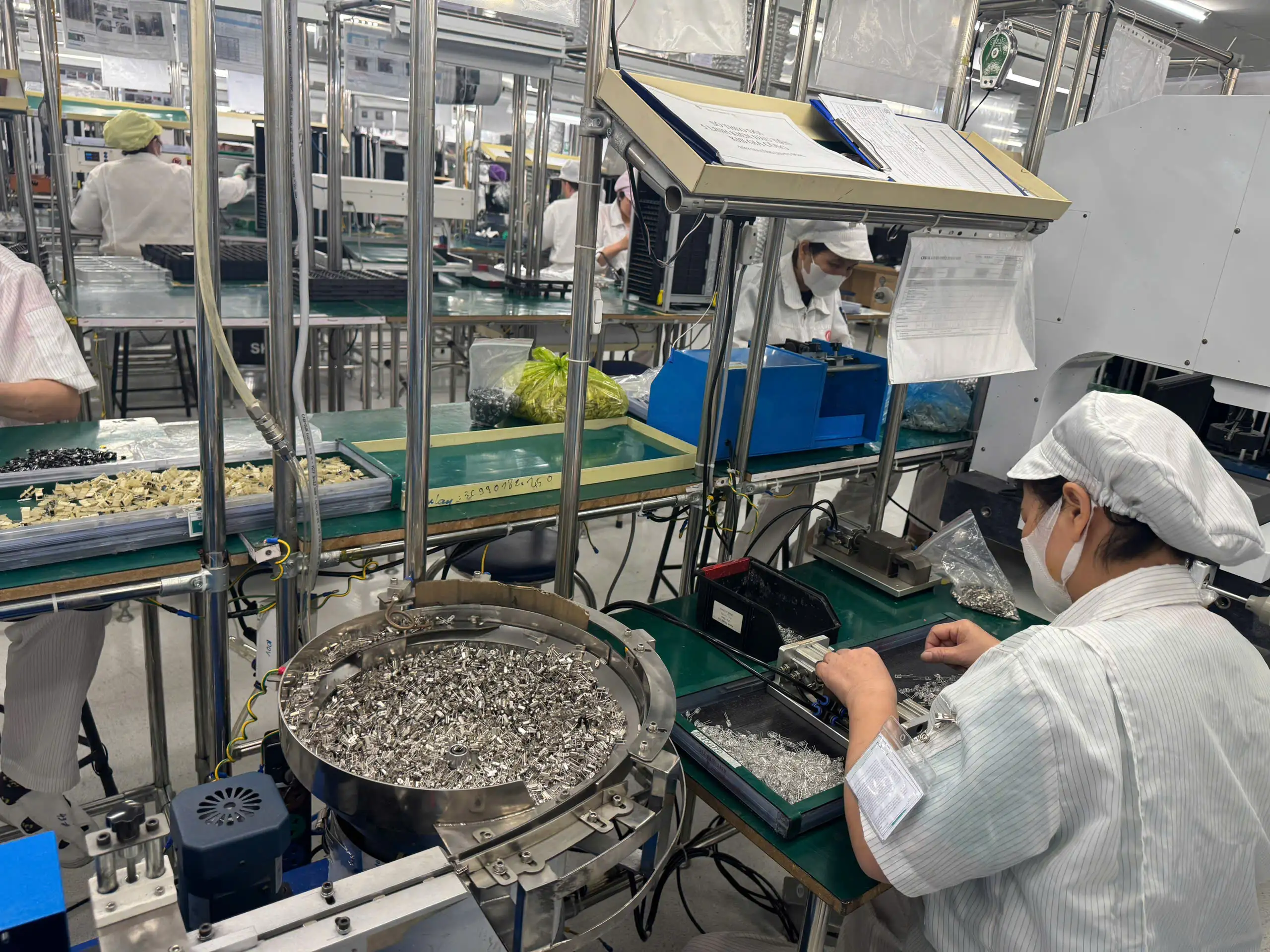 Tất cả linh kiện trước khi đưa vào sản xuất đều được kiểm tra IQC nhằm hạn chế lỗi phát sinh trong quá trình lắp ráp
