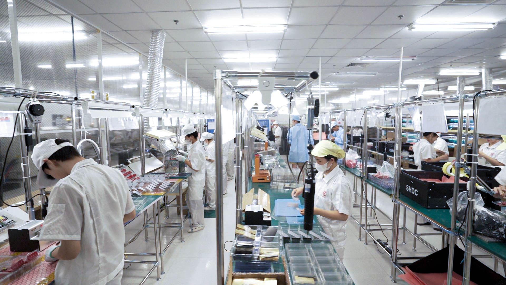 Hệ thống dây chuyền và công nghệ SMT tại SHDC