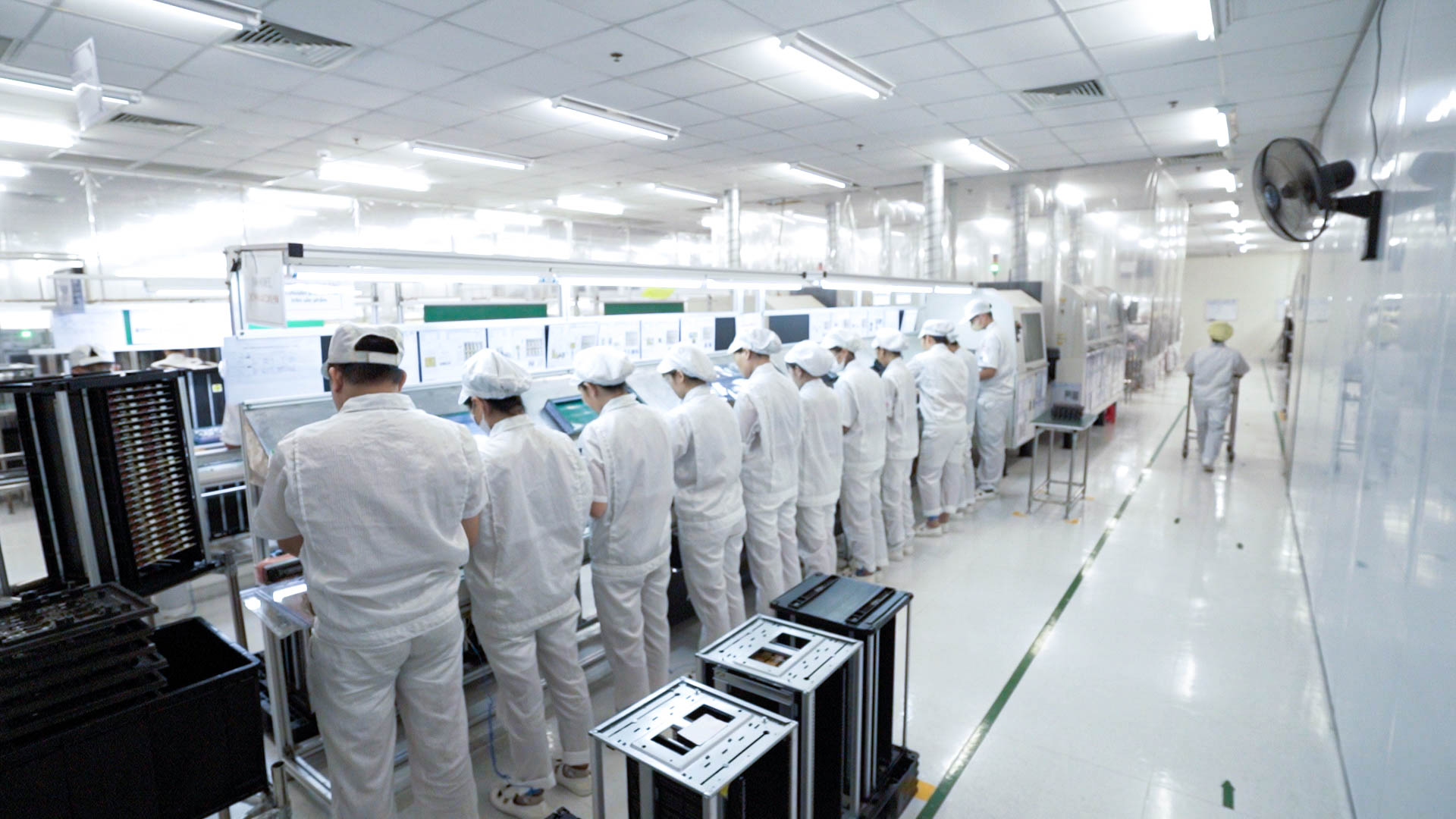 Công ty điện tử SHDC là một trong những đơn vị tiên phong trong lĩnh vực lắp ráp sản phẩm điện tử theo yêu cầu tại Việt Nam