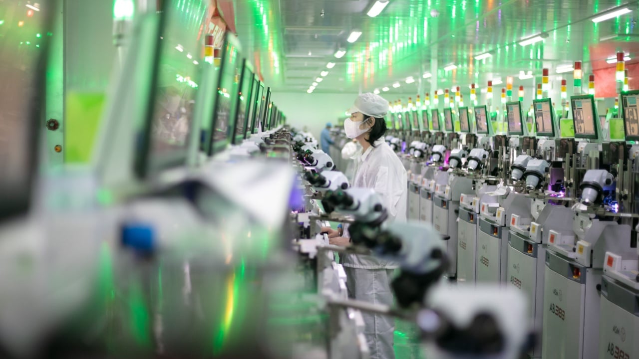 risks of manufacturing in China electronics